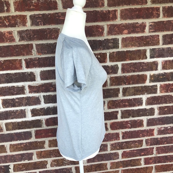Ladies The North Face Gray Short Sleeve Athletic Top Size Small - Picture 4 of 5